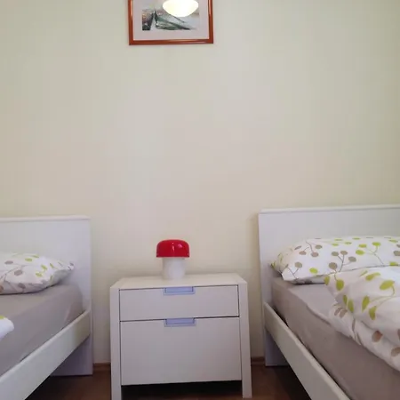 Rukavina * Rogoznica (Sibenik-Knin)